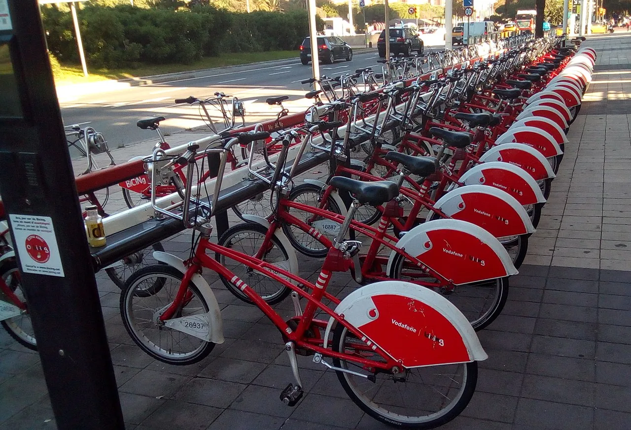 1280px-Bicing_(Barcelona).jpg